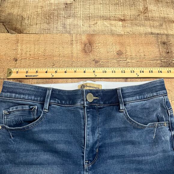 Democracy Absolution Women's Medium Wash Tummy Control Straight Leg Jeans Sz 12 - Picture 4 of 6